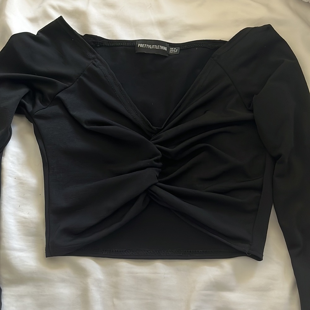 Black ruched long sleeve crop top